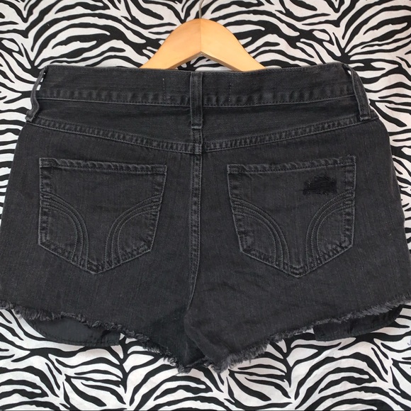 Black ripped shorts - Picture 2 of 3